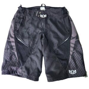 Royal Racing Short Stealth Cycling Men LG Full Specification Zip Pockets Black